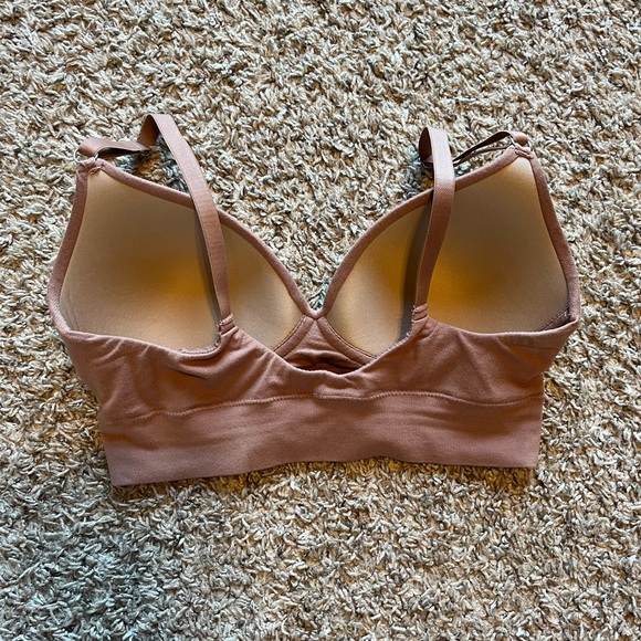 tan pinkish small jockey bra - Picture 2 of 3
